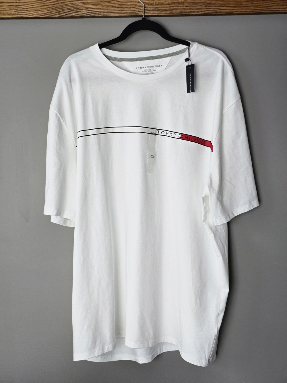 3XL Tommy Hilfiger Signature Stripe Graphic tee. 100% cotton. NWT